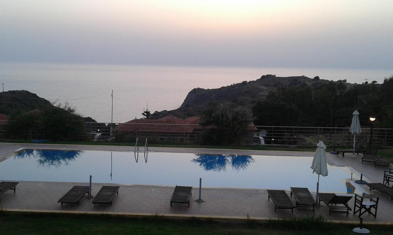 Molivos Sunset Apartments Mythimna Exterior foto
