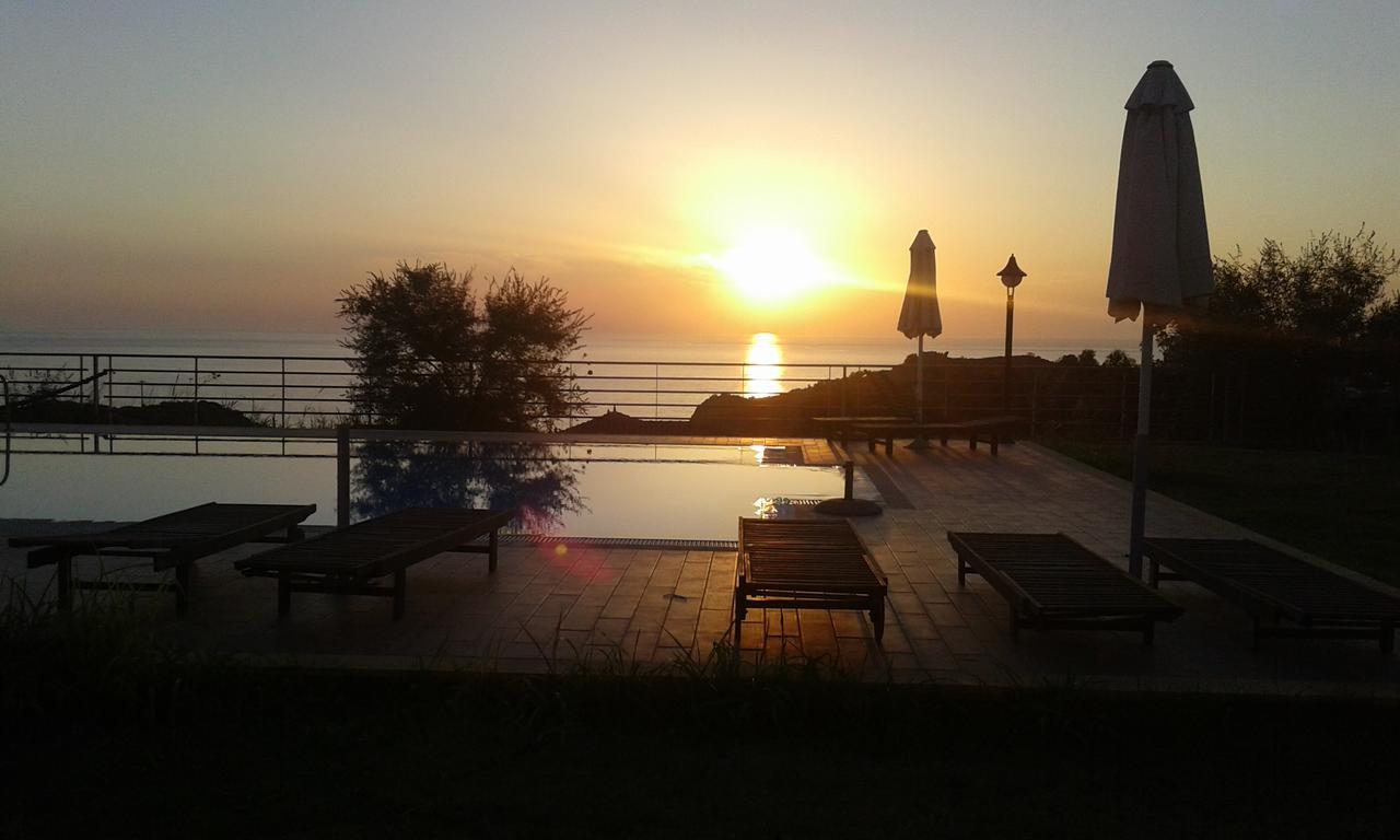 Molivos Sunset Apartments Mythimna Exterior foto