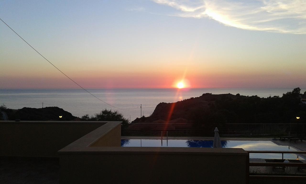 Molivos Sunset Apartments Mythimna Exterior foto